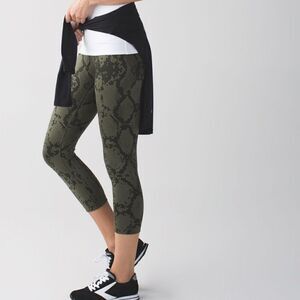 Lululemon Wunder Under Crop III Leggings